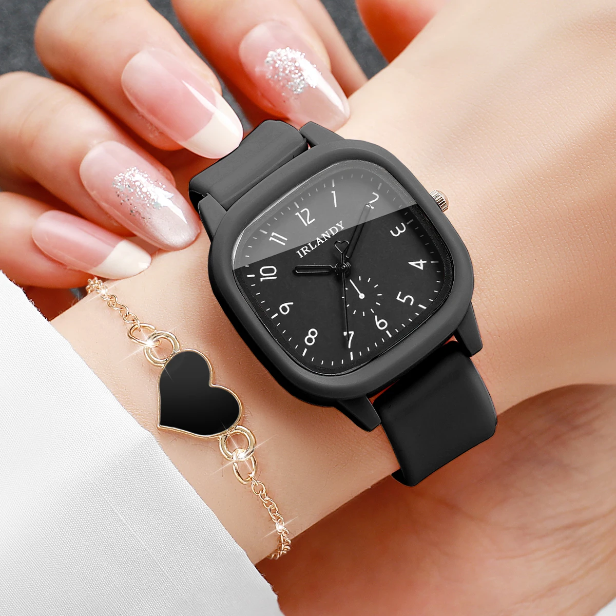 4 Buah Set Jam Tangan Kuarsa W - Silicone Band Women ulasan dan harga